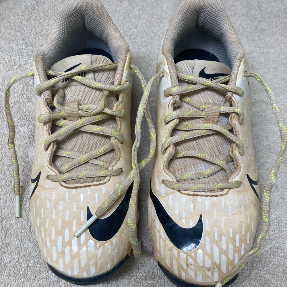 Nike Kids Softball Cleats 🥎